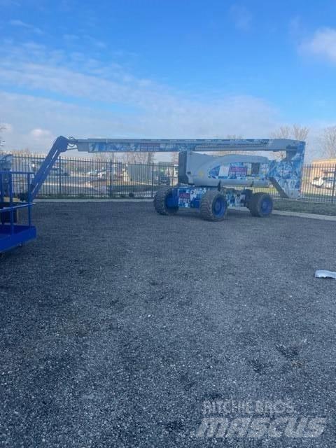 JLG 800 AJ Teleskop bomlifter