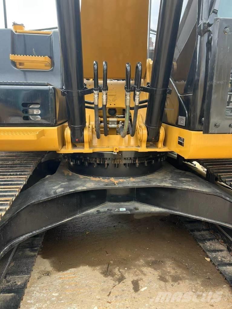 CAT 320 Beltegraver