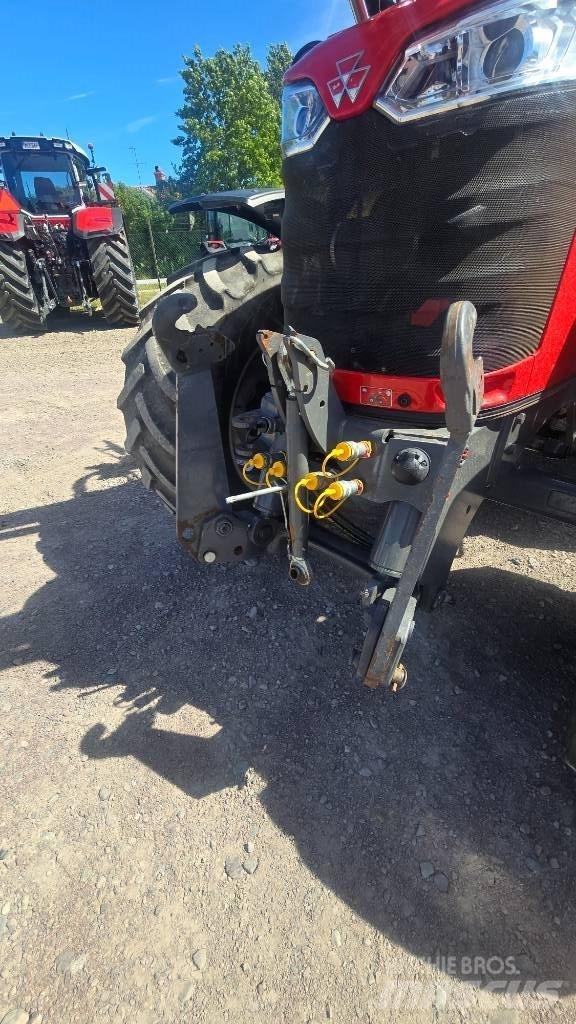 Massey Ferguson 5710 Traktorer