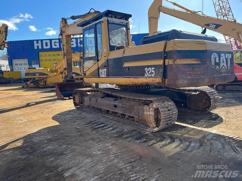 CAT 325L Beltegraver