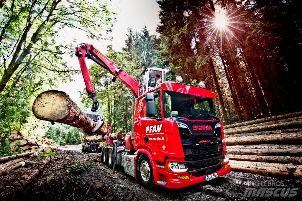 Scania R 590 Tømmerbiler