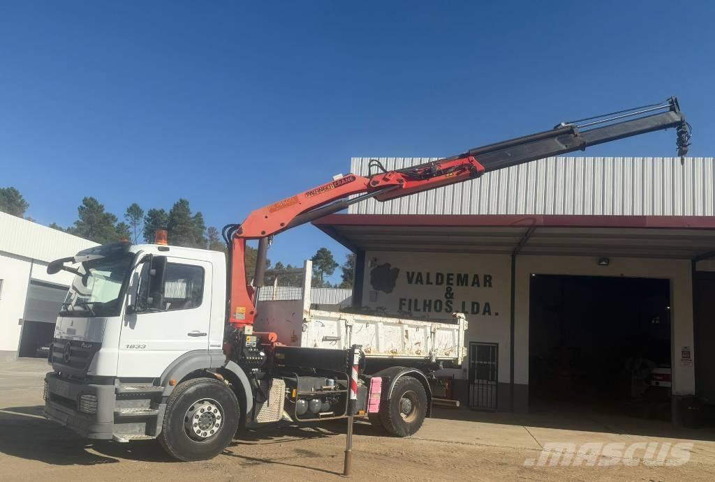 Mercedes-Benz 1833 Tippbil