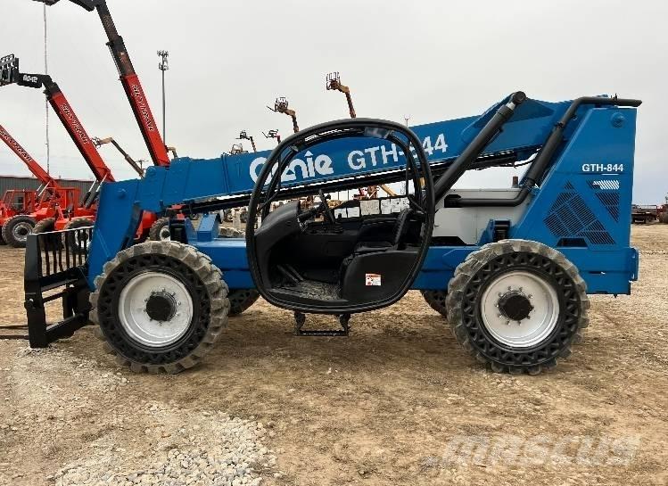 Genie GTH844 Teleskoplastere