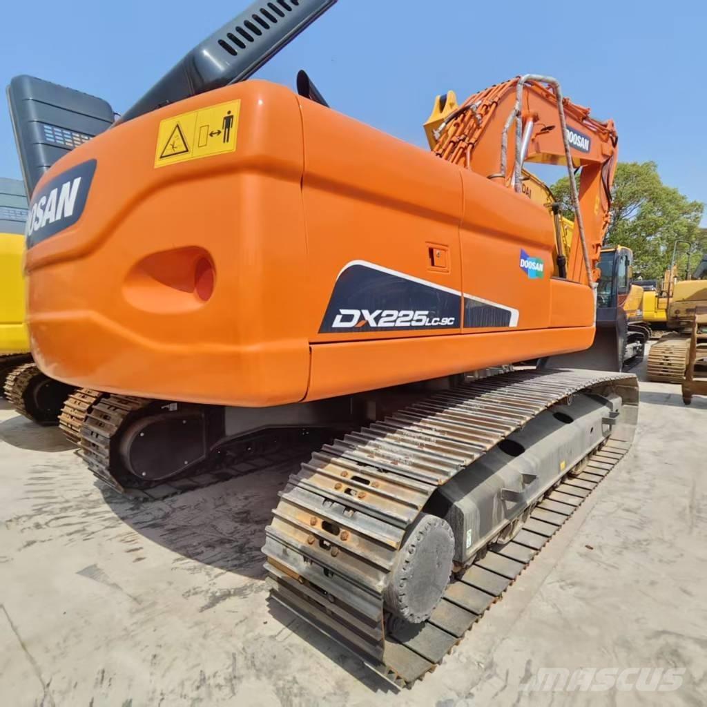 Doosan DX225LC-9C Beltegraver