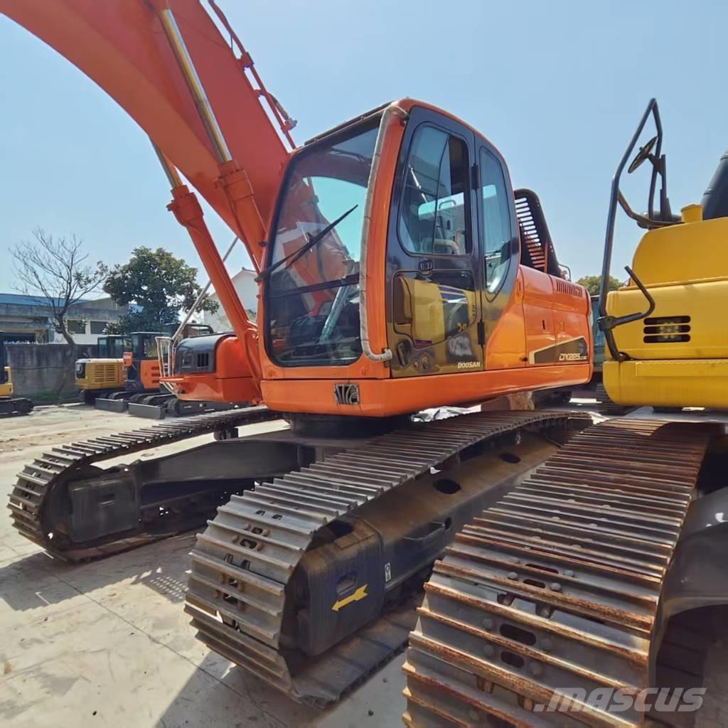 Doosan DX225LC-9C Beltegraver