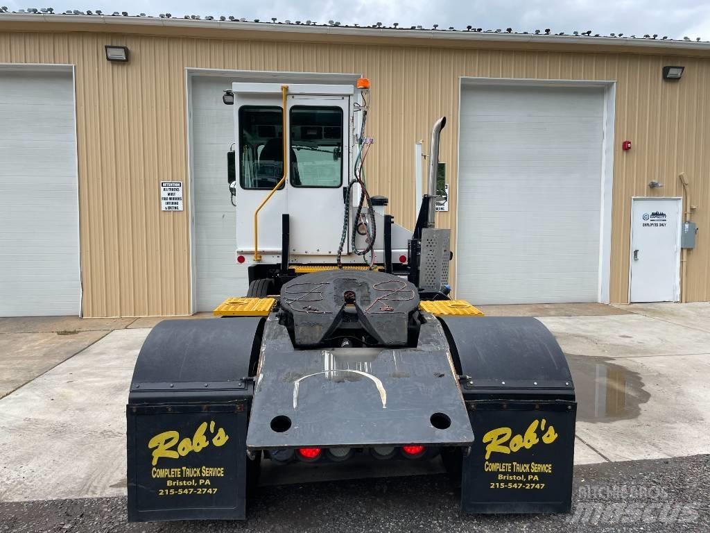 Capacity TJ5000 Terminaltraktor