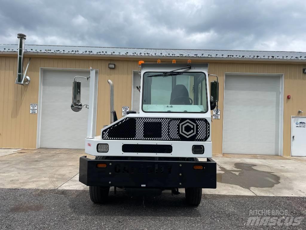 Capacity TJ5000 Terminaltraktor