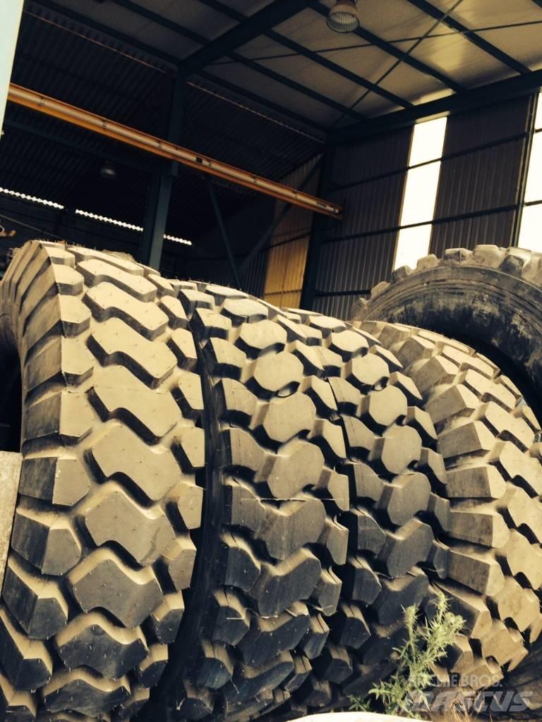 Goodyear 18R35 Dekk, hjul og felger