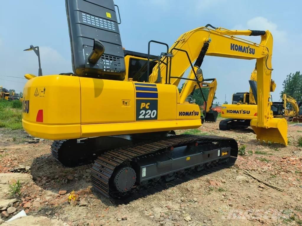 Komatsu PC 220-8 Beltegraver