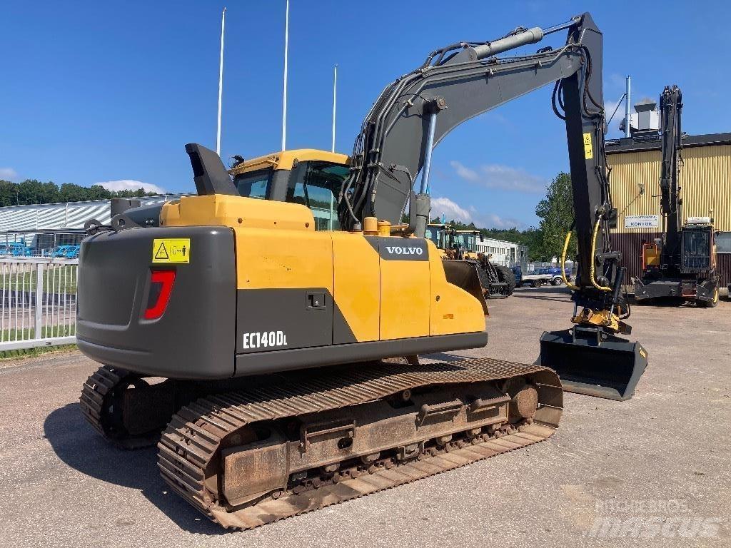 Volvo EC 140 DL Beltegraver