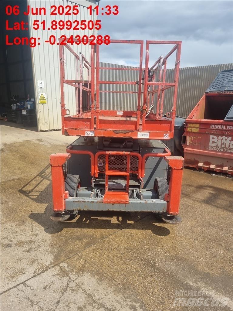 SkyJack SJ 6832 RT Sakselifter
