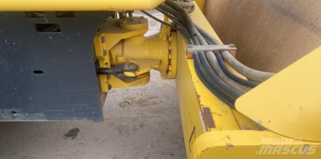 Bomag BW 213 D H-4 Hjullaster til komprimering