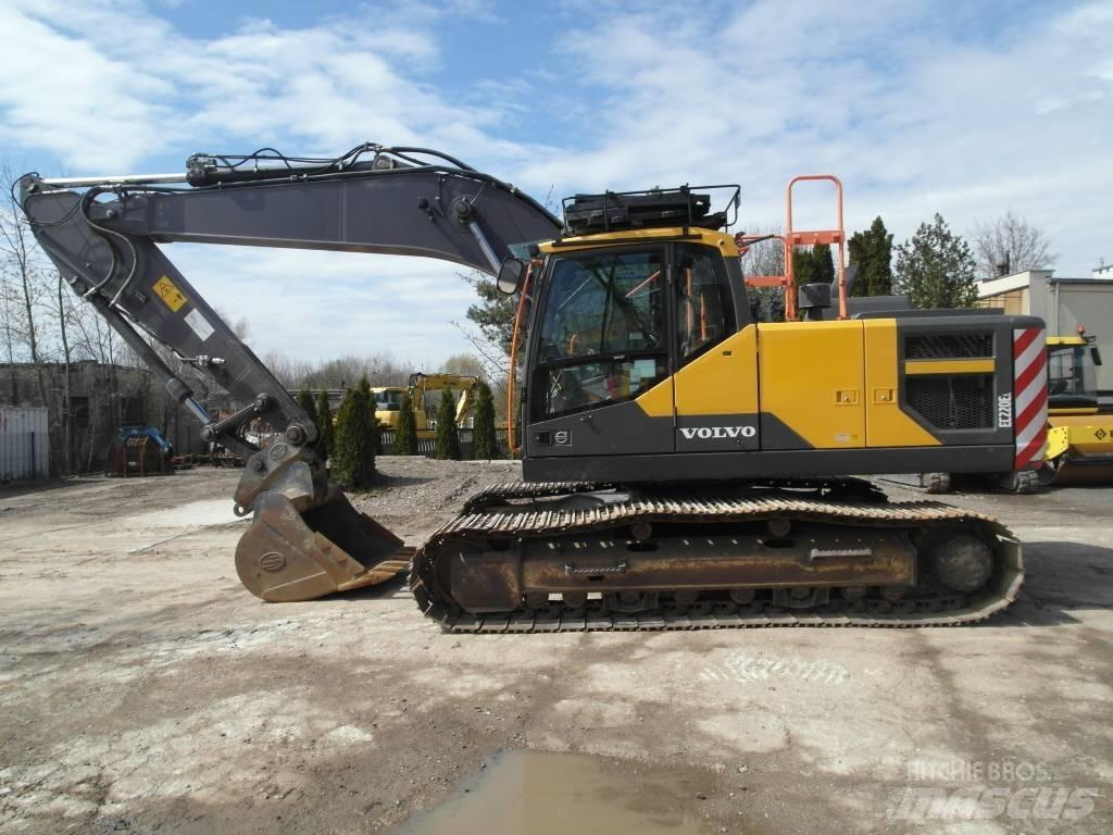 Volvo EC 220 EL Beltegraver