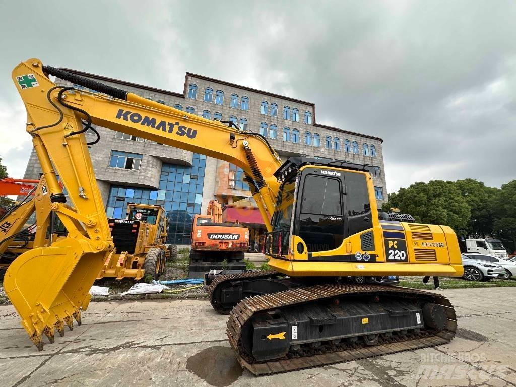 Komatsu PC 220 Beltegraver