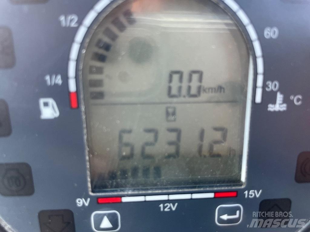 Nilfisk CR 3500 Feiemaskiner