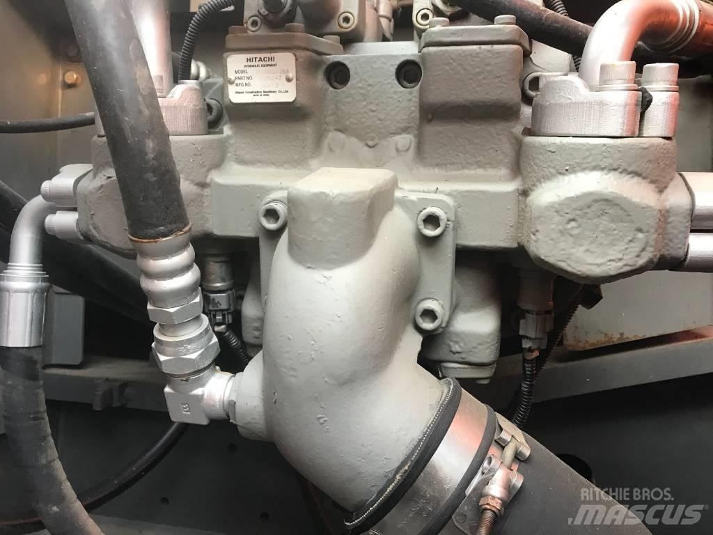 Hitachi ZX 210 Beltegraver