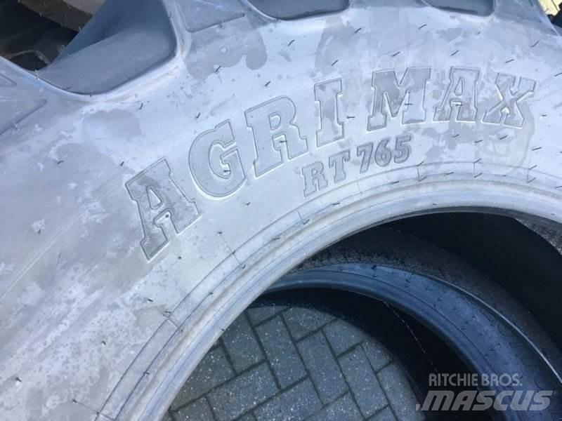BKT 520/70 R 38 Dekk, hjul og felger