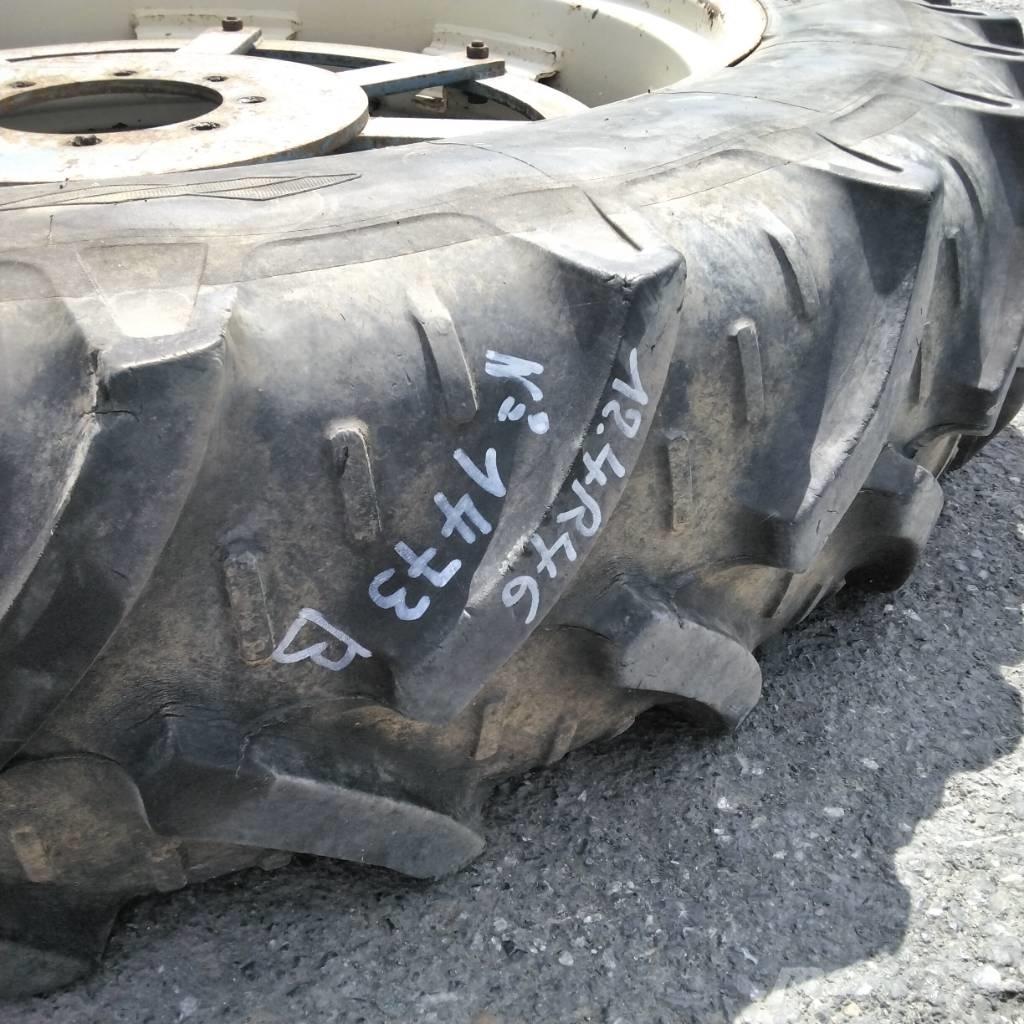 Kleber 12.4R46 Dekk, hjul og felger