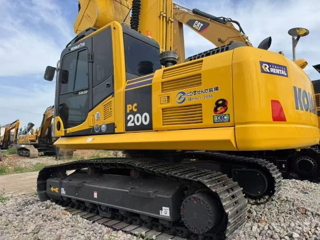 Komatsu 200-8 Beltegraver