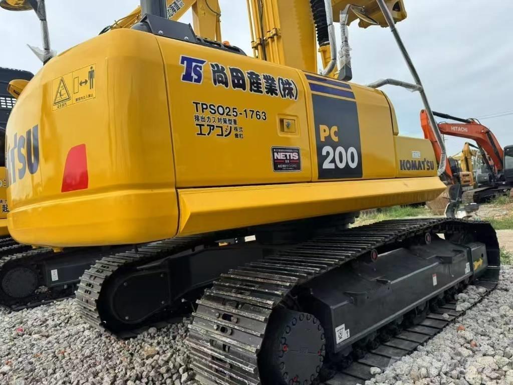 Komatsu 200-8 Beltegraver
