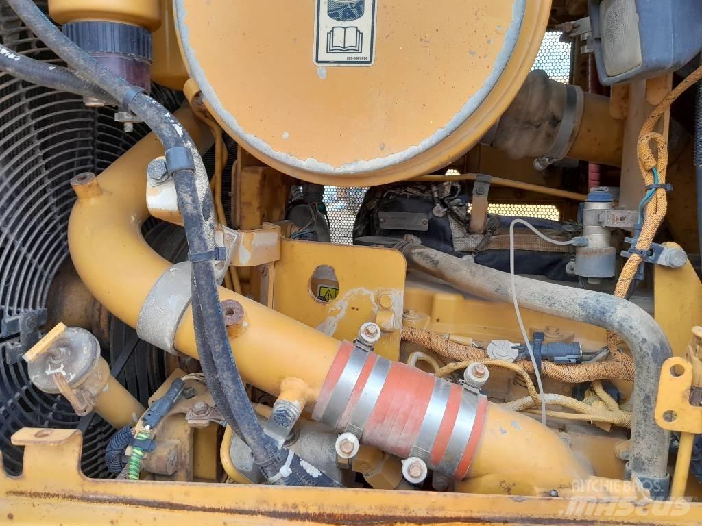 CAT D 6 R III Dozere Beltegående