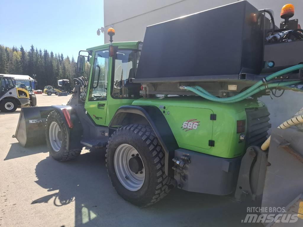 LM Trac 686 Hjullastere