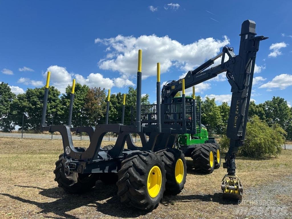 John Deere 1210G Lassbærere