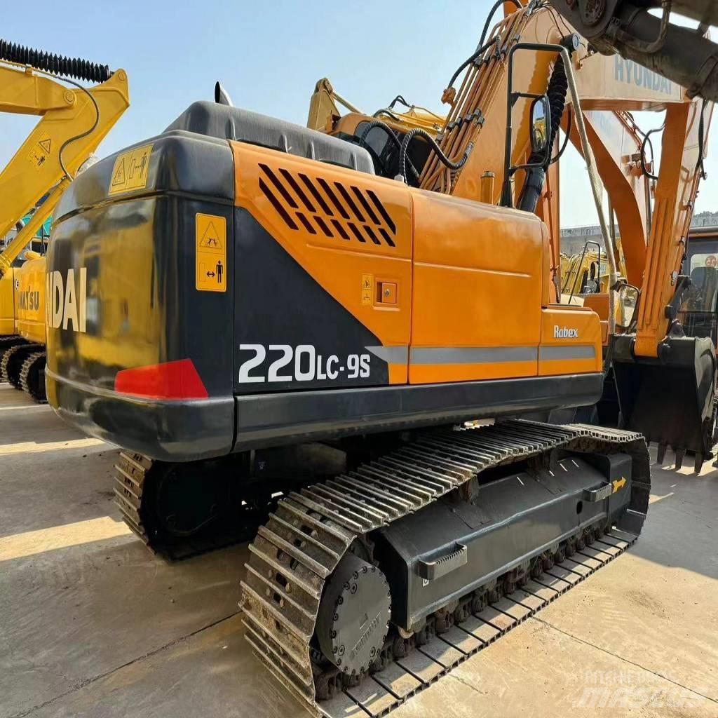 Hyundai R220LC-9S Beltegraver