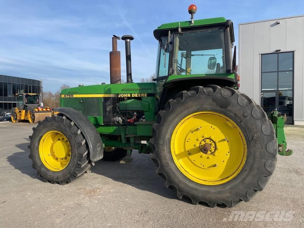 John Deere 4755 Traktorer