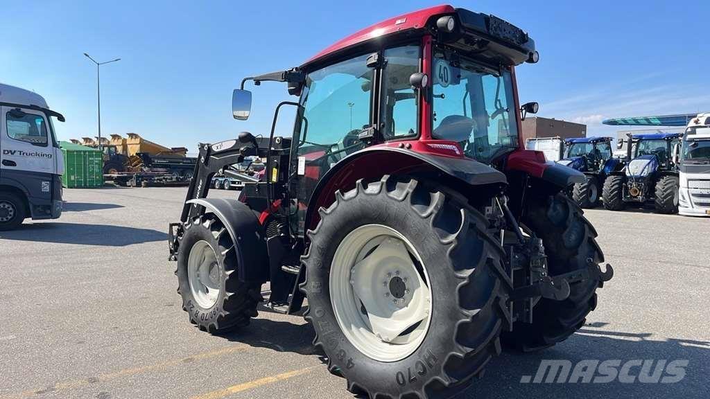 Valtra A75 Tractor Traktorer