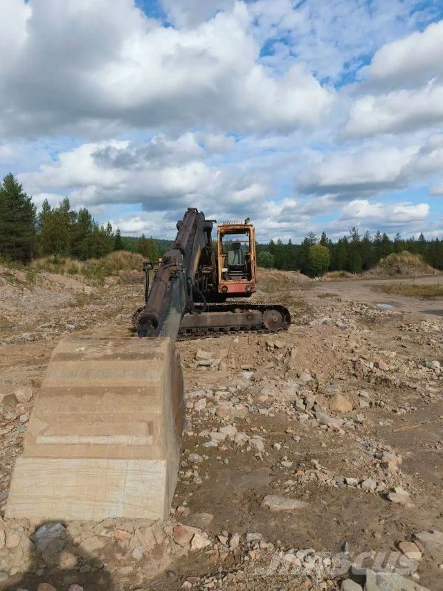 Åkerman 16 Beltegraver