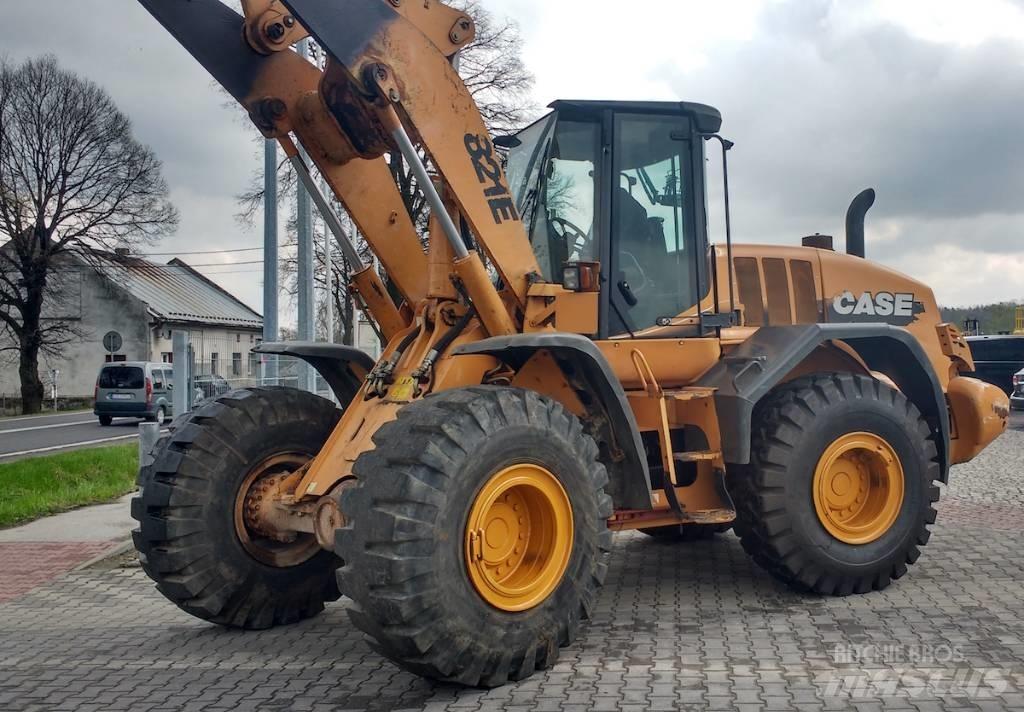 CASE 821 E Hjullastere