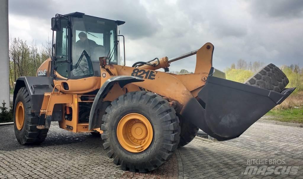 CASE 821 E Hjullastere