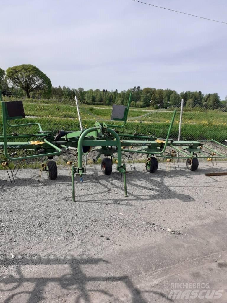 Pronar PWP 770 Raker og høyvendere