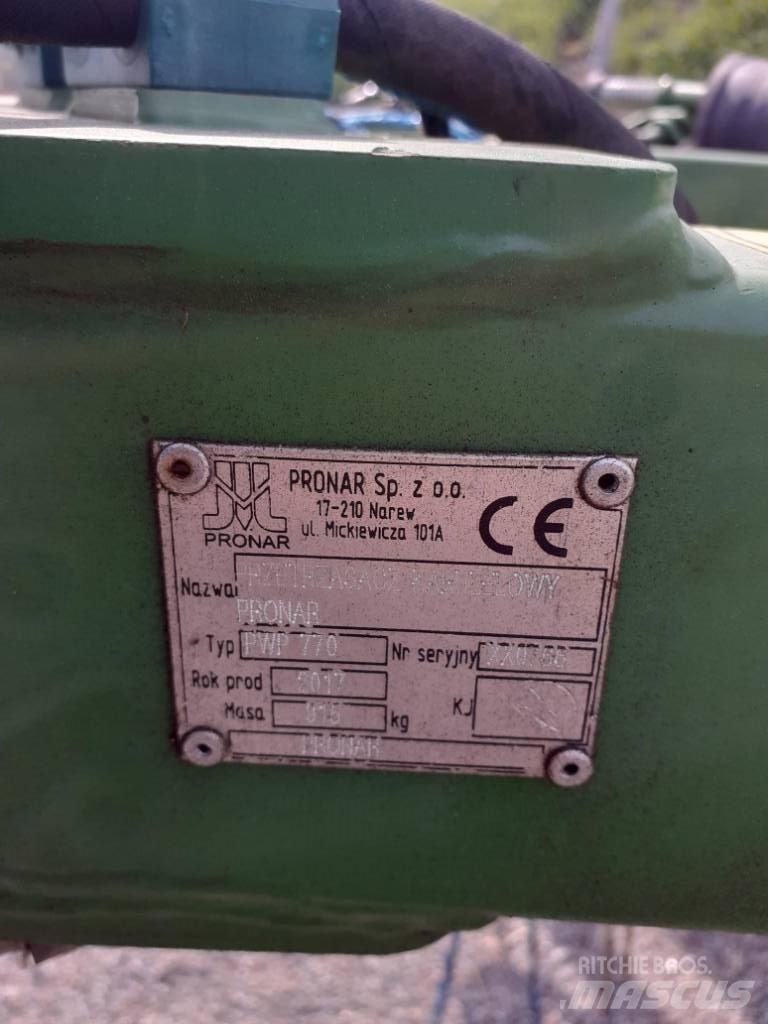Pronar PWP 770 Raker og høyvendere