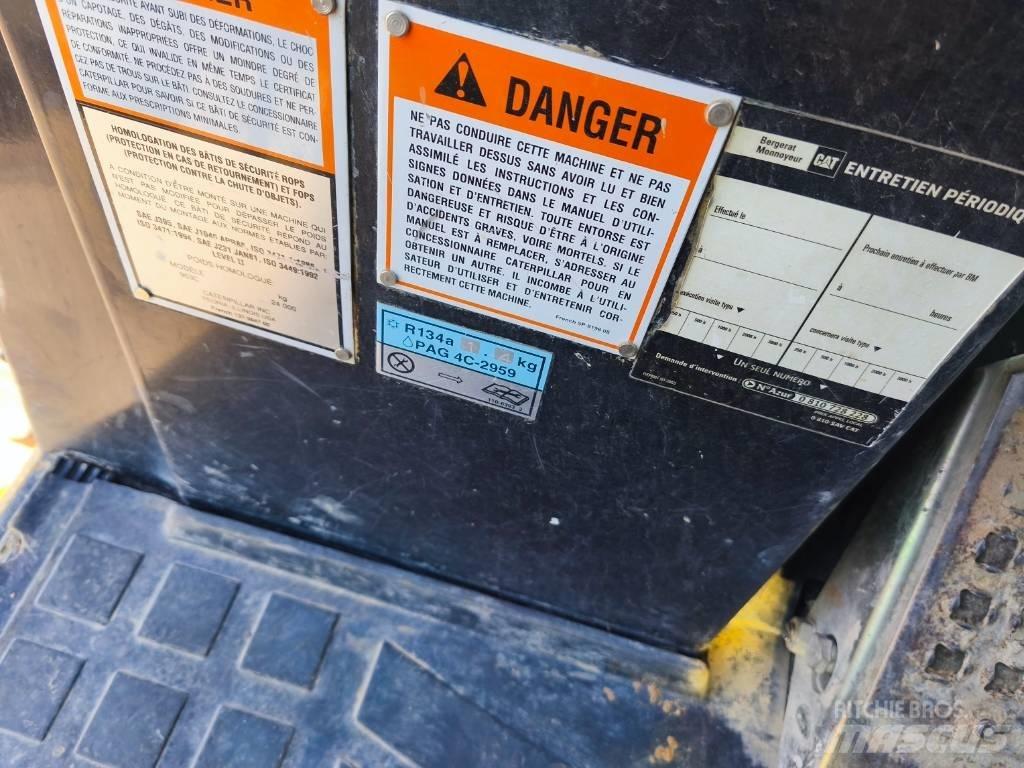 CAT 963 C Beltelastere