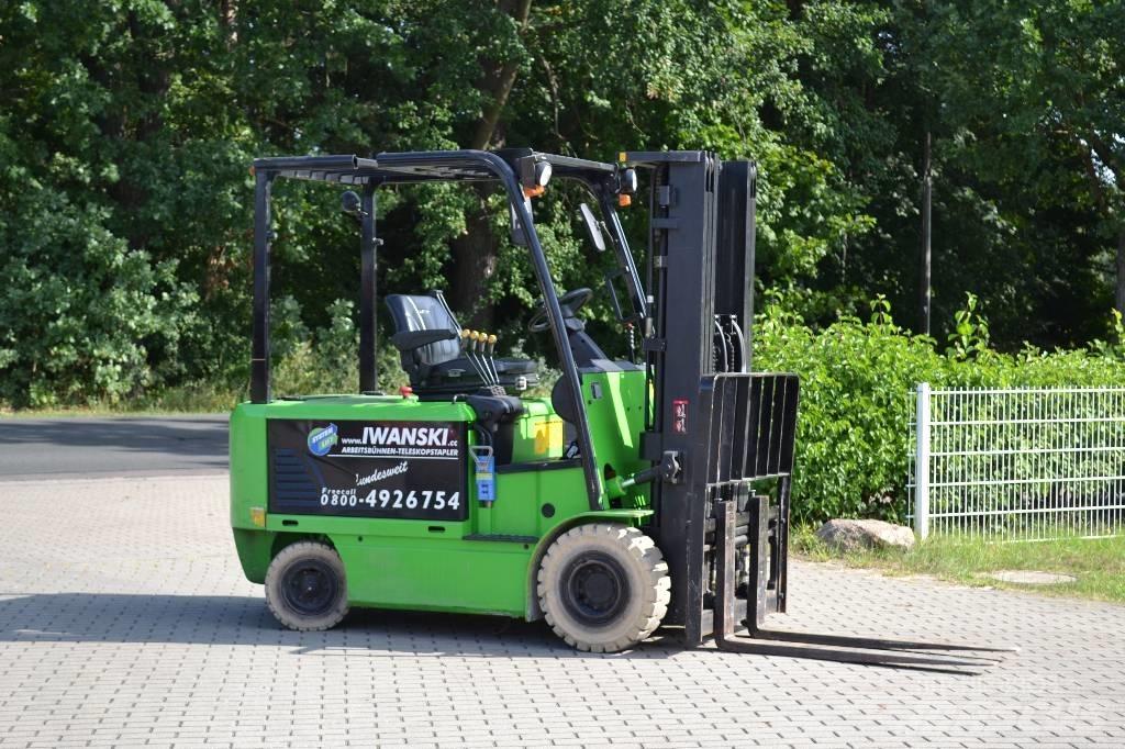 Hyundai 32 B-7 Elektriske trucker
