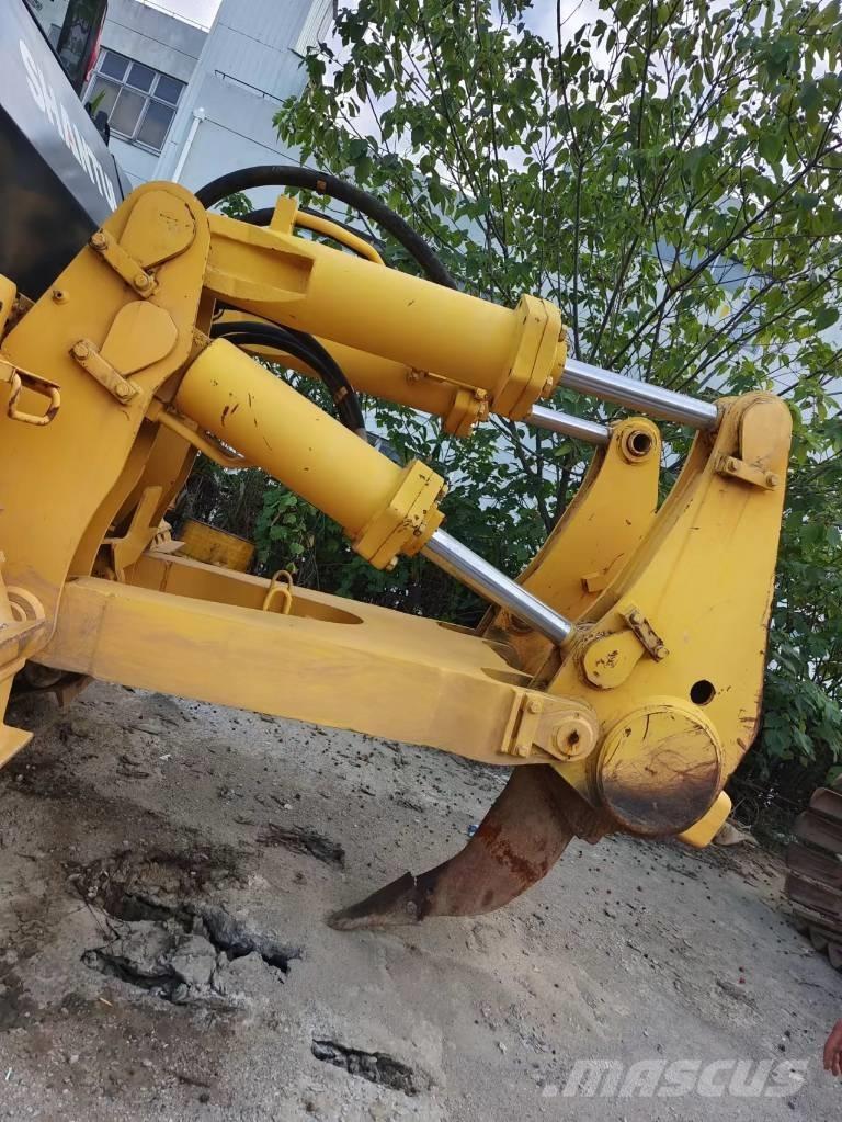 Shantui SD 32 Dozere Beltegående