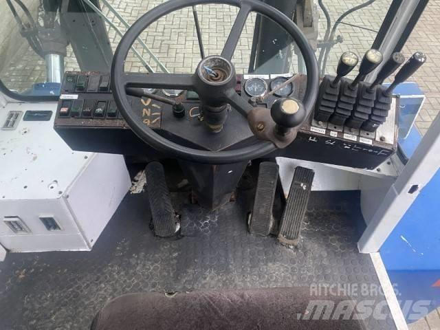 Kalmar 15900 Diesel Trucker