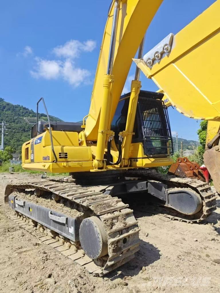Komatsu PC 450-8 Beltegraver