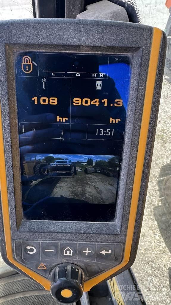 JCB 220 LC Beltegraver