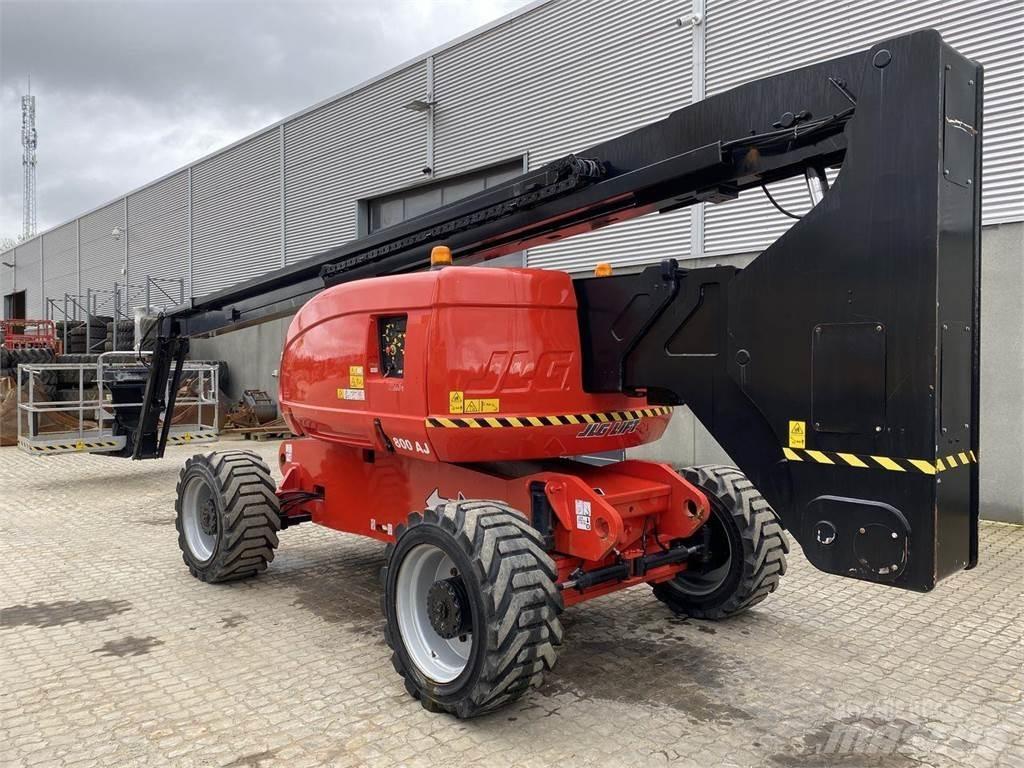 JLG 800AJ Leddede bomlifter