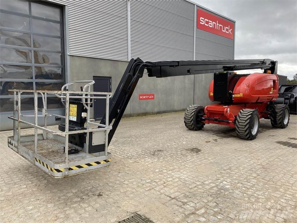 JLG 800AJ Leddede bomlifter