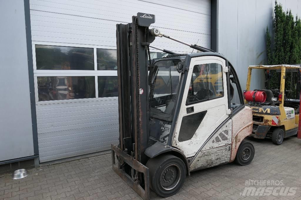 Linde H 35 D - 01 Diesel Trucker