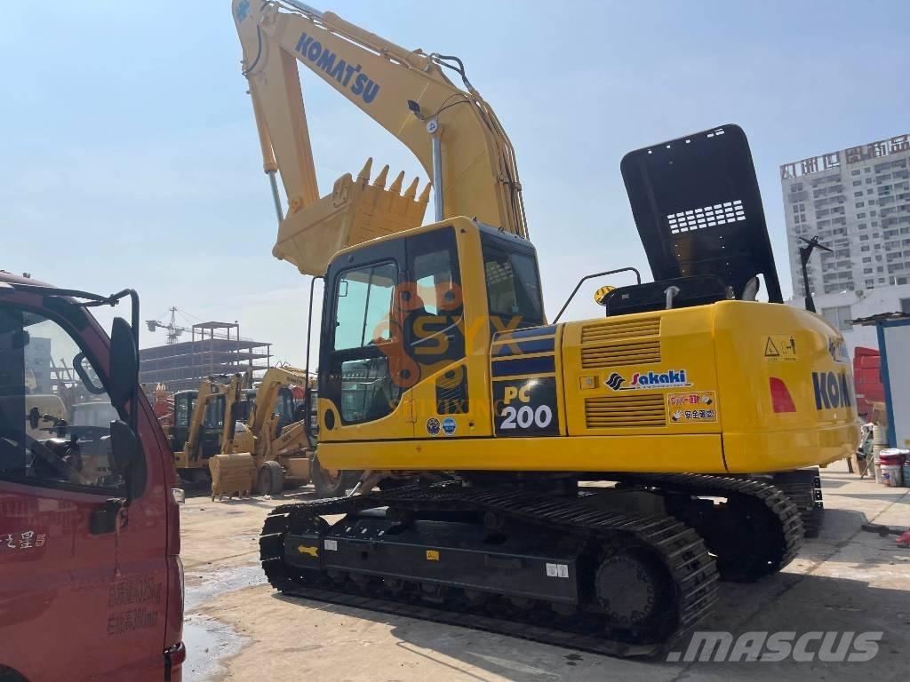 Komatsu PC 200-8 Beltegraver