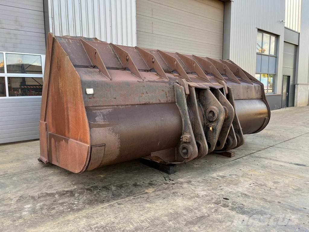 CAT 990 Bucket Skuffer