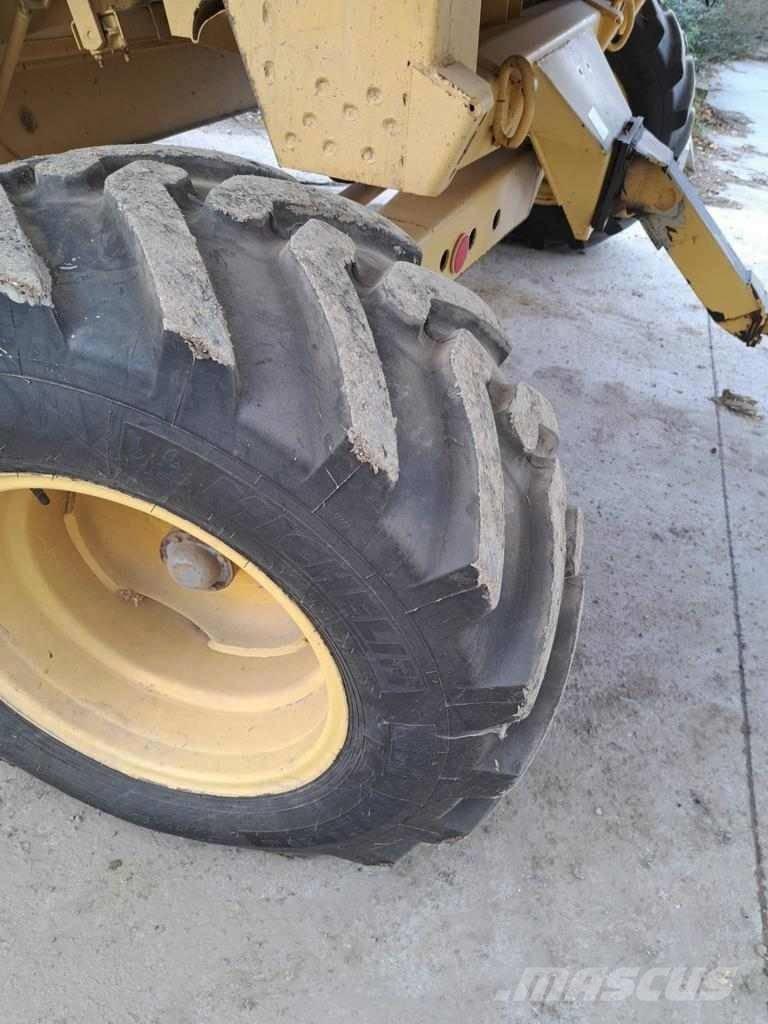 New Holland TX 66 Skurtreskere