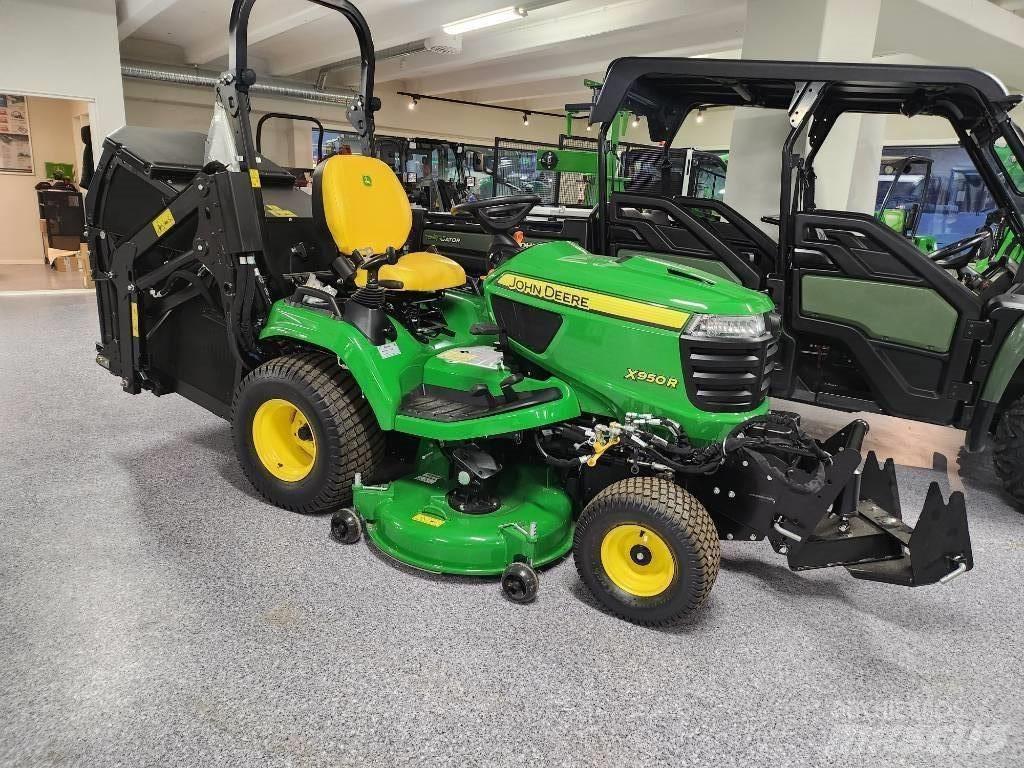 John Deere 950R Sitteklippere