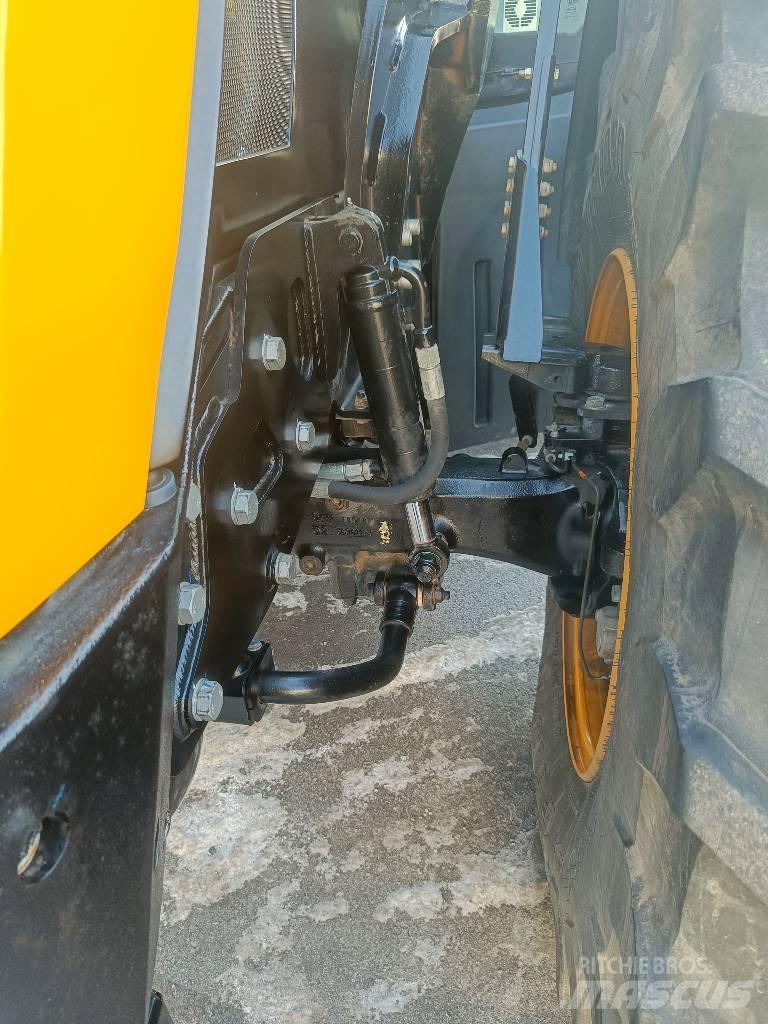 JCB 4220 Traktorer