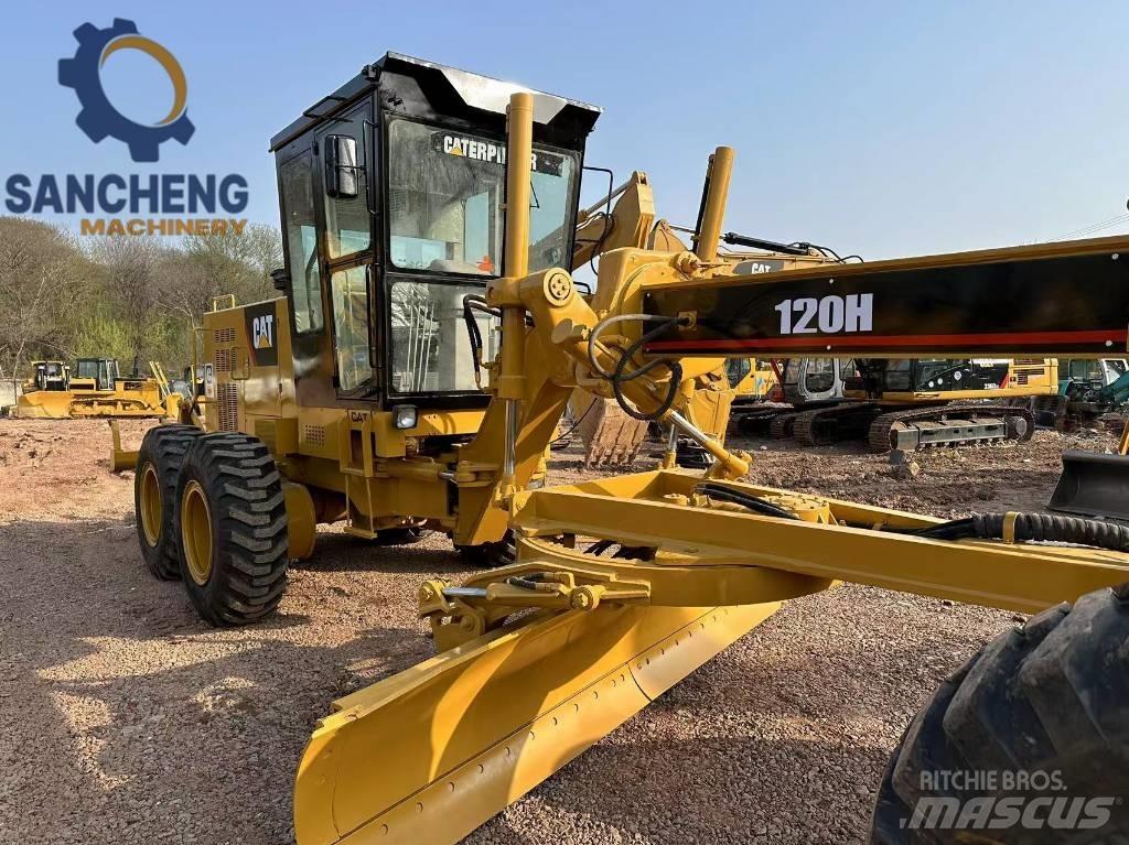 CAT 120 H Veihøvler